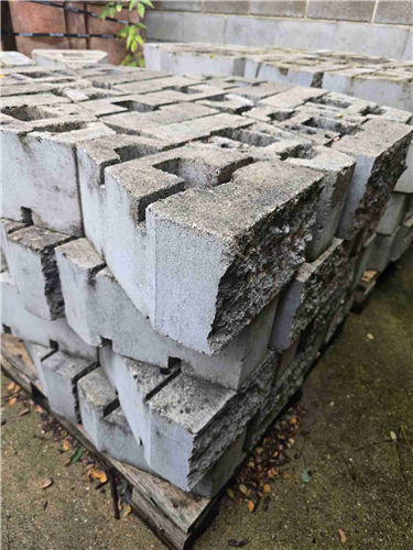 GEOSTONE miniFLAT 1/4 štípaný Bílá NESTANDARD