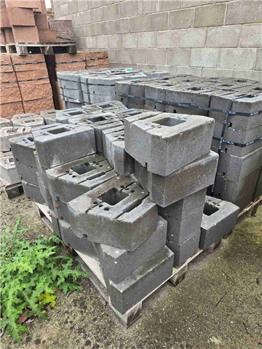 GEOSTONE miniFLAT hladký Černá NESTANDARD