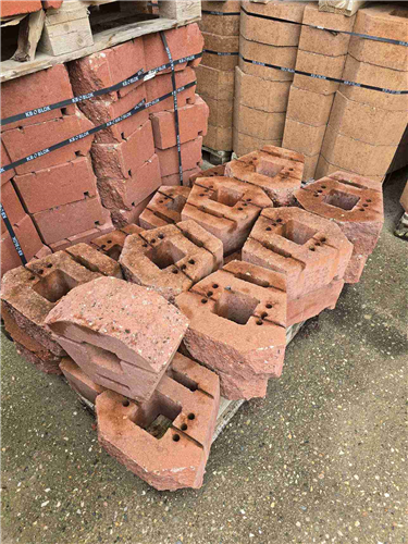 GEOSTONE miniBENT štípaný Červená NESTANDARD